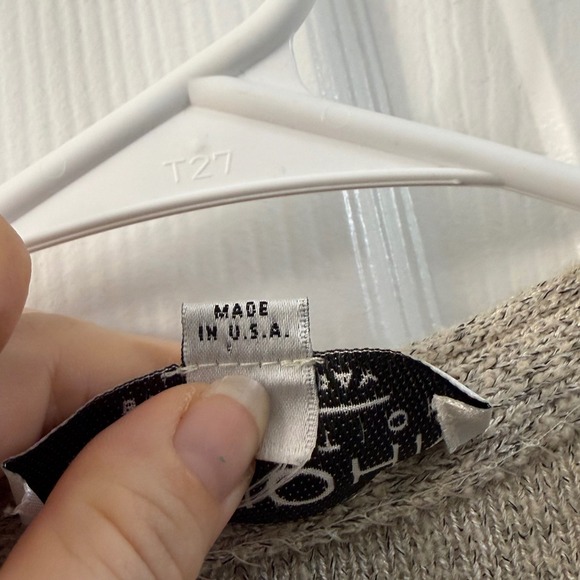 ST JOHN Collection Knit Cardigan Beige White Textured Beaded M Quiet Luxury - Picture 5 of 9